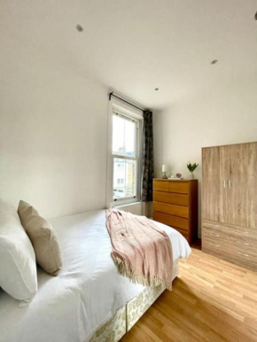 A charming one double bedroom flat